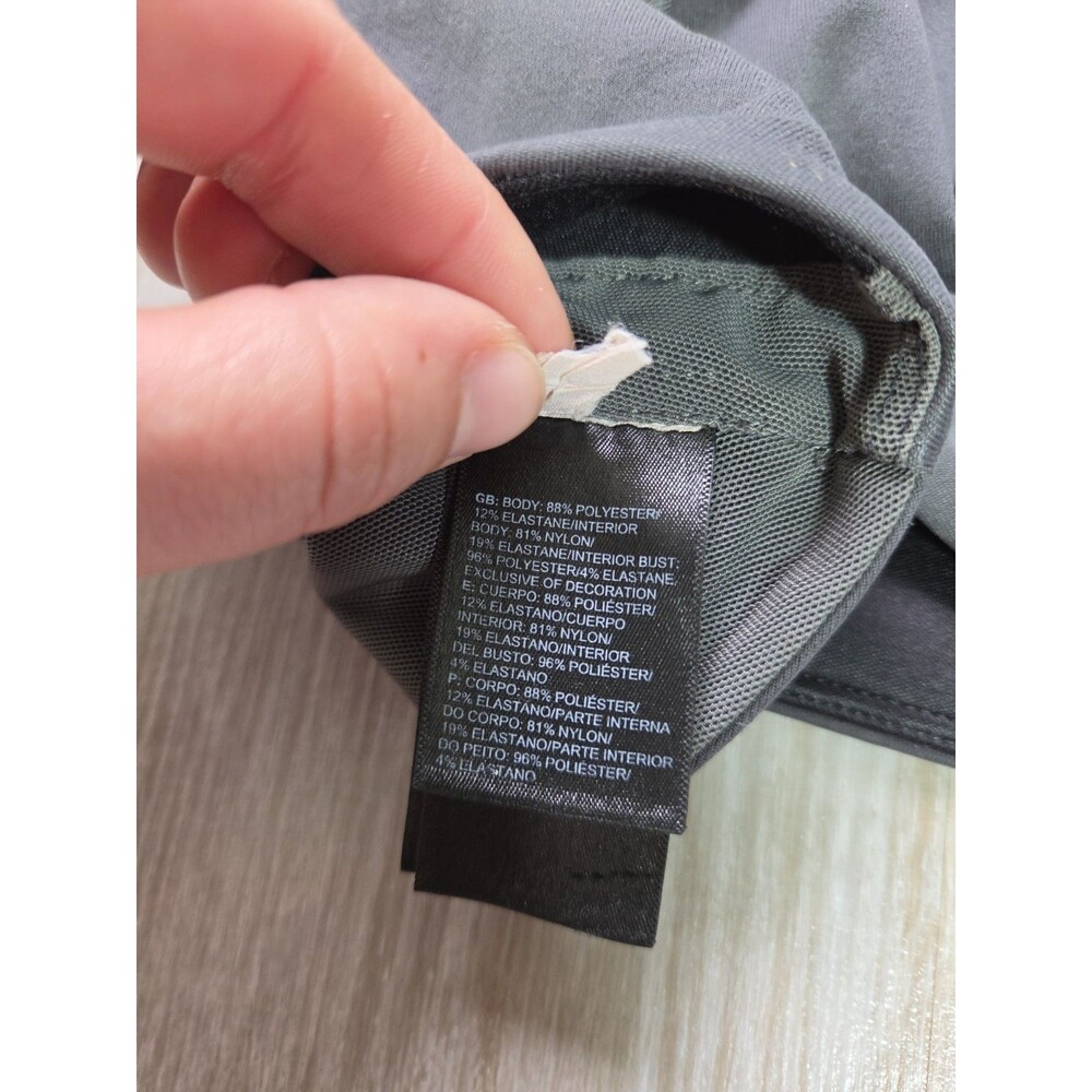 The North Face FlashDry Sports Bra Gray Black Cross Back Medium Support Sz S EUC - Picture 8 of 8